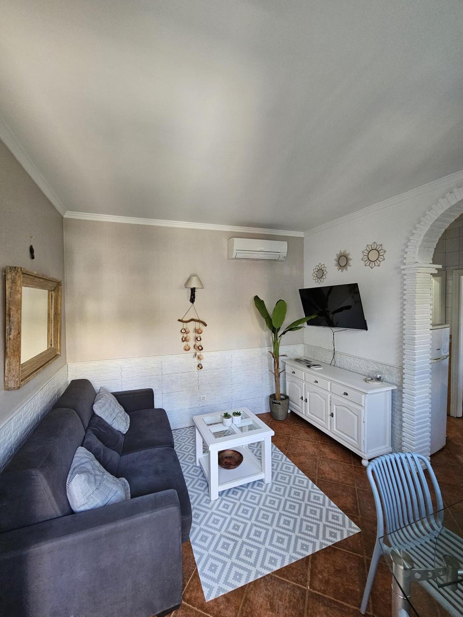 דירות מאלגה Pedregalejo Beach House מראה חיצוני תמונה