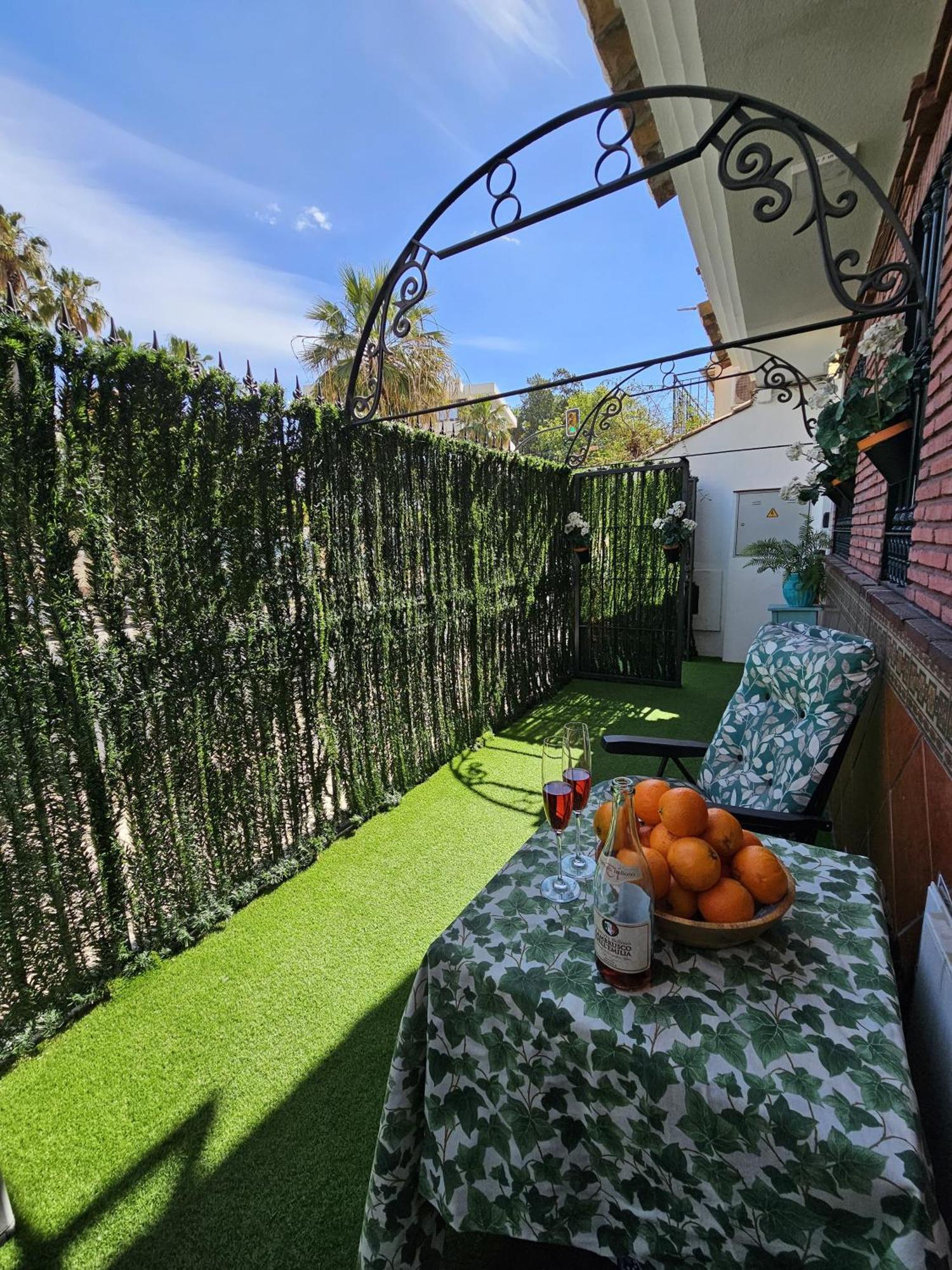 דירות מאלגה Pedregalejo Beach House מראה חיצוני תמונה