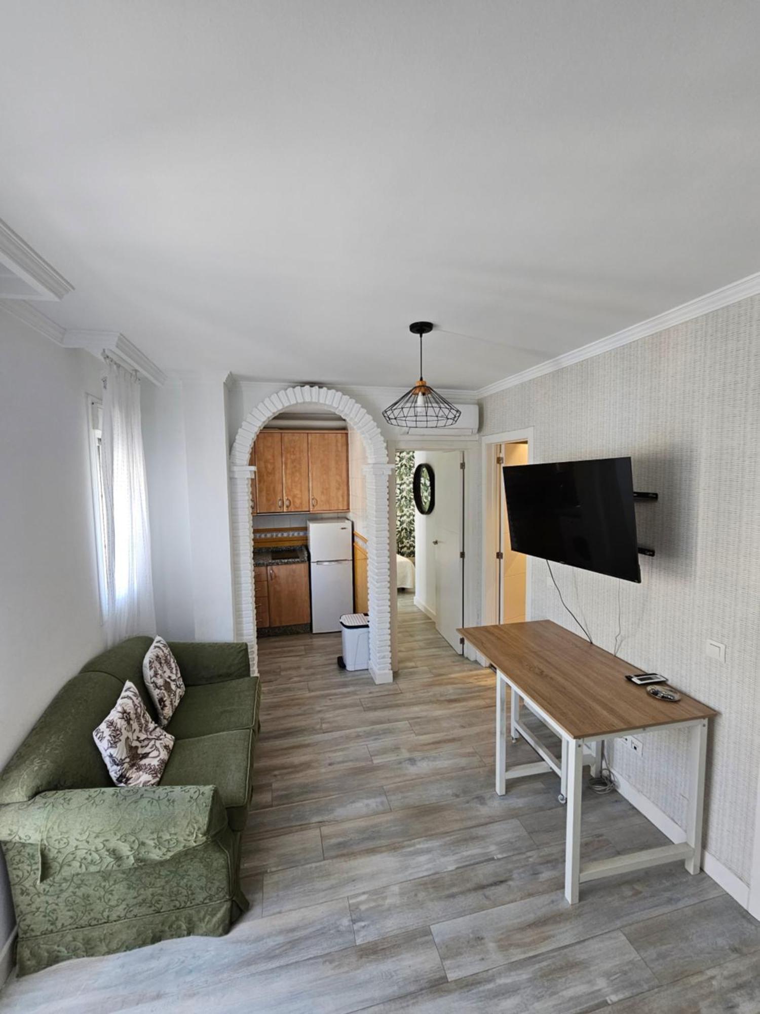 דירות מאלגה Pedregalejo Beach House מראה חיצוני תמונה