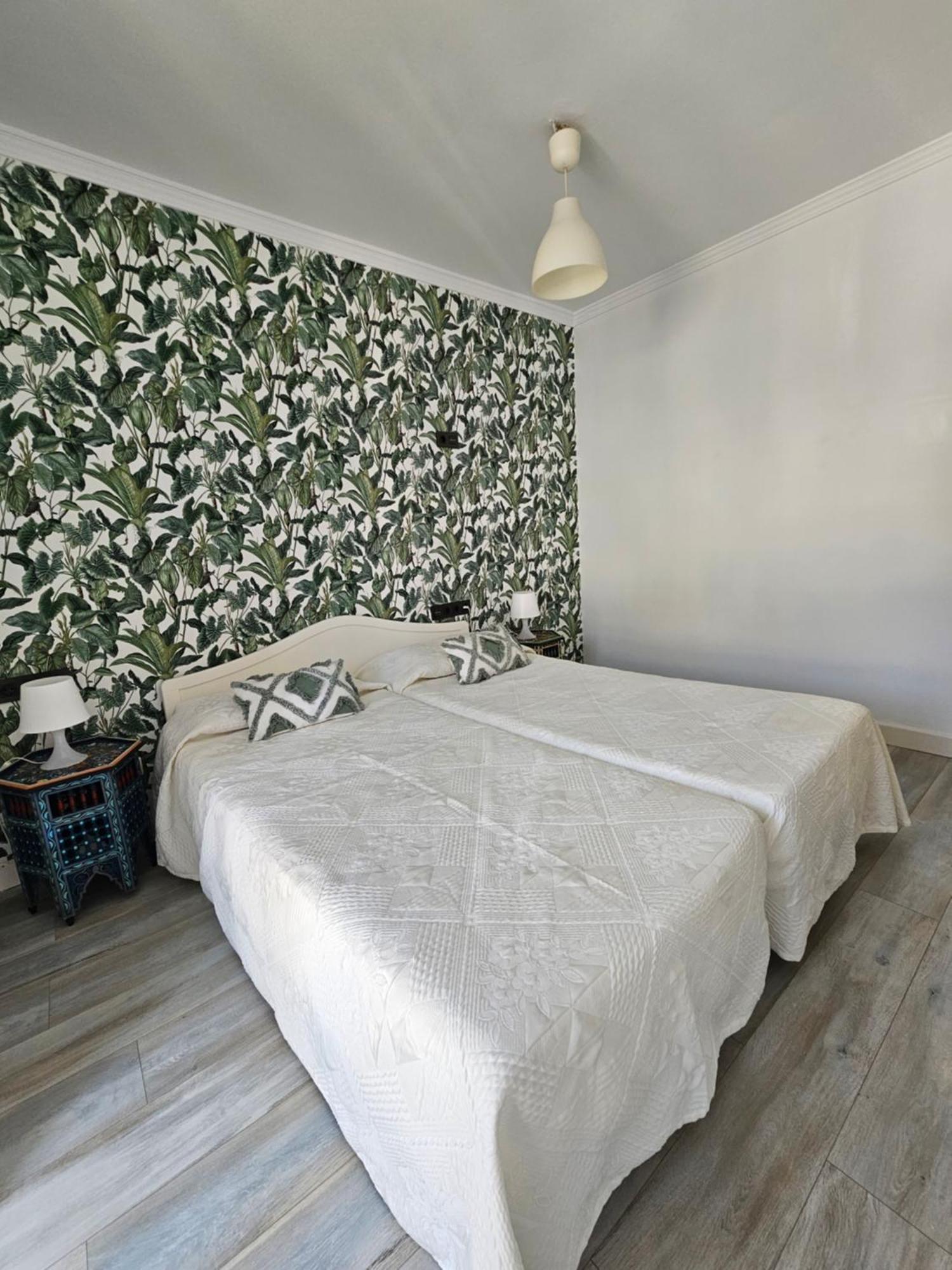 דירות מאלגה Pedregalejo Beach House מראה חיצוני תמונה